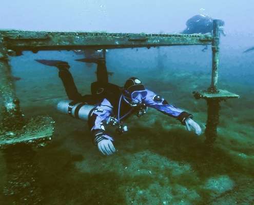 Franziska Timm beim Tauchen im Kreidesee Hemmoor