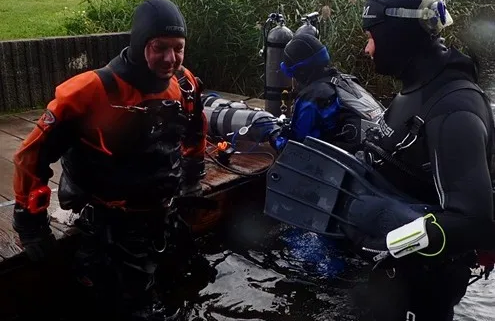 Tauchausbildung Erfahrungen beim Briefing und der Vorbereitung eines Tauchgangs